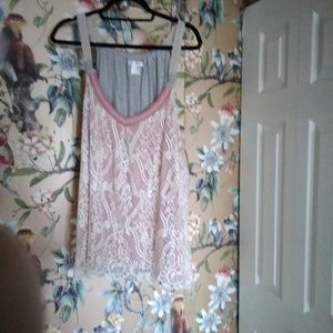 Sleeveless summer top, 3x, lace front, never worn